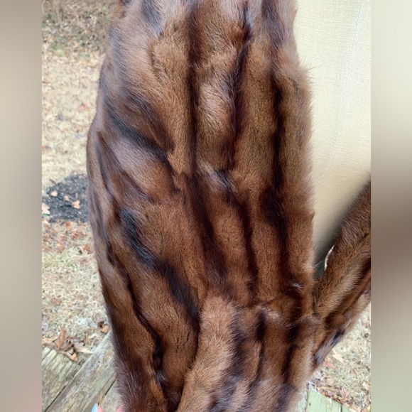 Real Fur Vintage Capelet - Picture 11 of 16